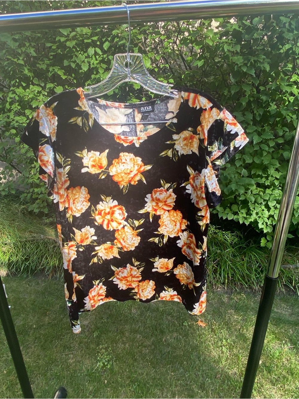 a.n.a Black Short Sleeve Top with Orange Floral Print Velvet Soft Size XL